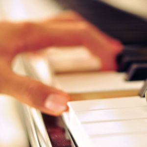 美女警花被虐杀
